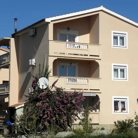 Barbat 5 * Barbat na Rabu