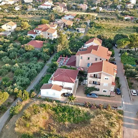 Daire Barbat 5 Barbat na Rabu